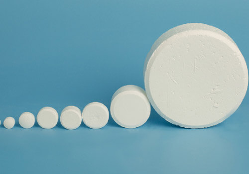 Performance Advantage Comparison Between Trichloroisocyanuric Acid and Conventional Disinfectants